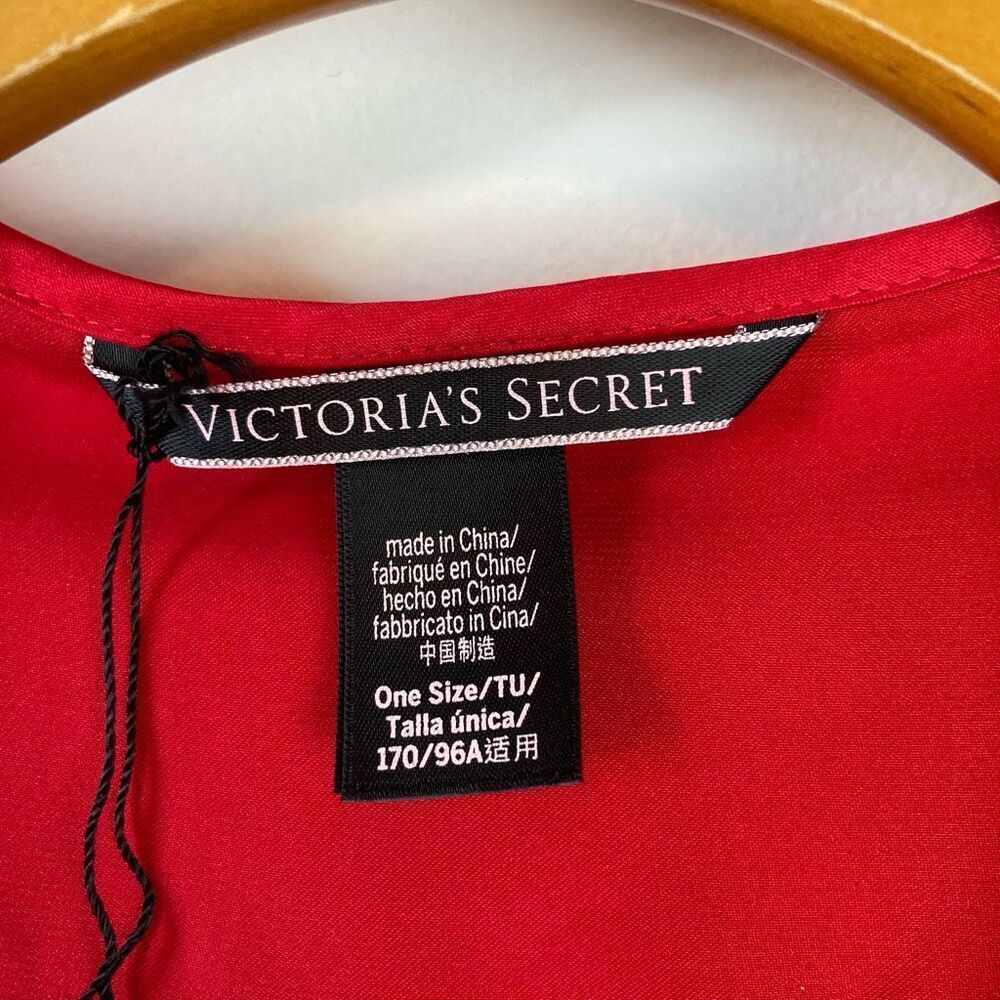 Victoria's Secret Red Satin LOVE Heart Silky Kimono Robe One Size Honeymoon NWT - Picture 5 of 6